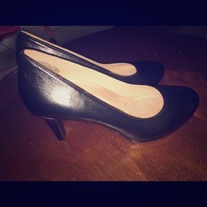 Black Pumps